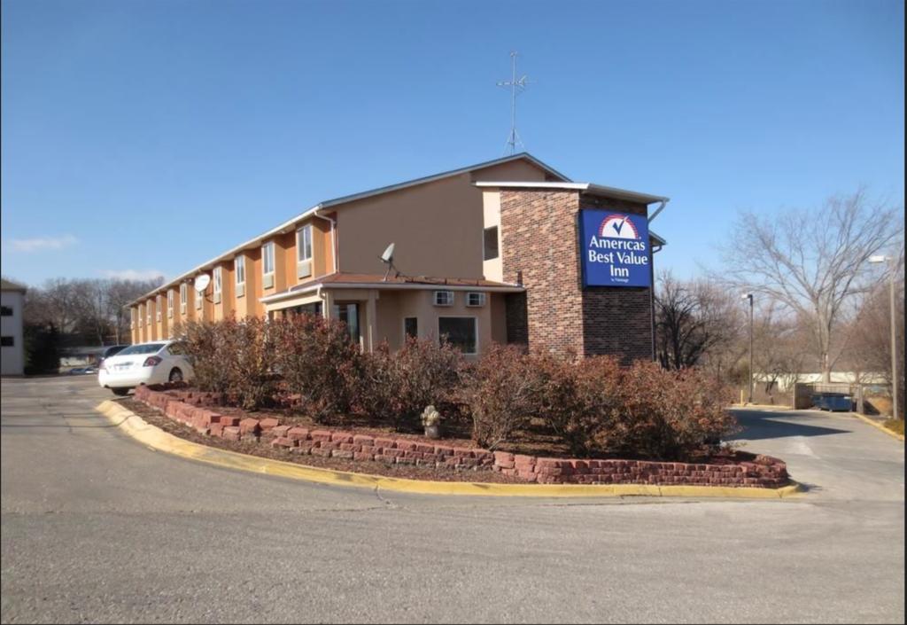 American Best Value Inn Lawrence Buitenkant foto
